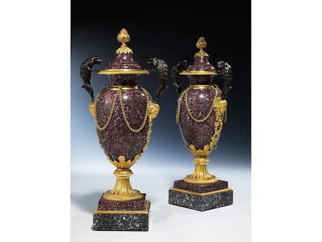 Paar Louis XVI-Vasen in Porphyr